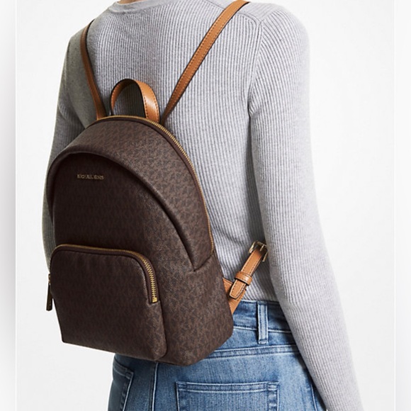 Michael Kors Erin Backpack - Picture 4 of 7